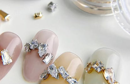 What you get: 30 Pieces; Available in Gold & Silver ;Brilliant Diamond Cut Nail Jewelry; Quality w/ Unsurpassed Durability